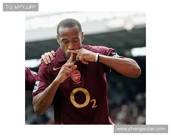 亨利足球明星经典瞬间回顾展现传奇球技与风采的精彩图片合集 亨利足球明星经典瞬间回顾展现传奇球技与风采的精彩图片合集