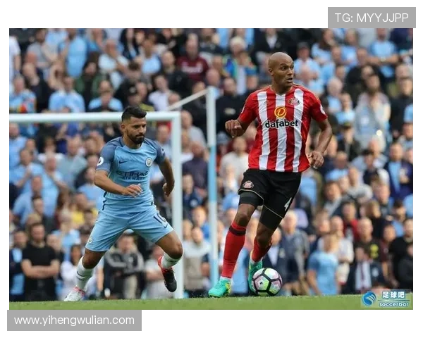 东鹏特饮携手足球明星共创激情赛场引领健康饮品新风潮